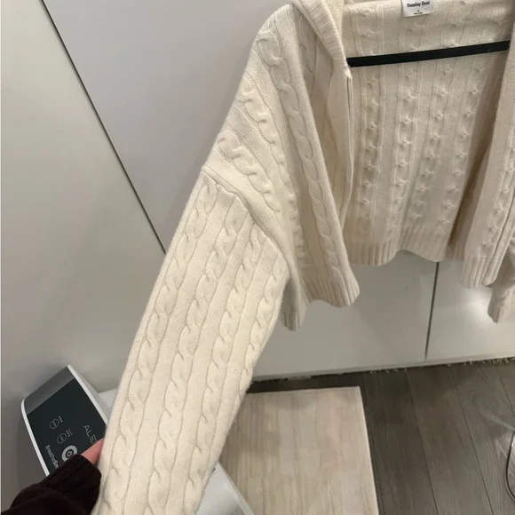 Aritzia Sunday best cable knit cream zip up sweater - Picture 6 of 7